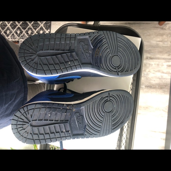 Royal Blue Nike Jordan 1 mid - Picture 7 of 8